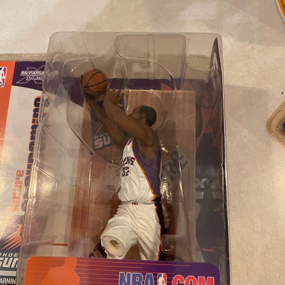 Amare Stoudemire Figurine,‎ Never Opened - Picture 4 of 4